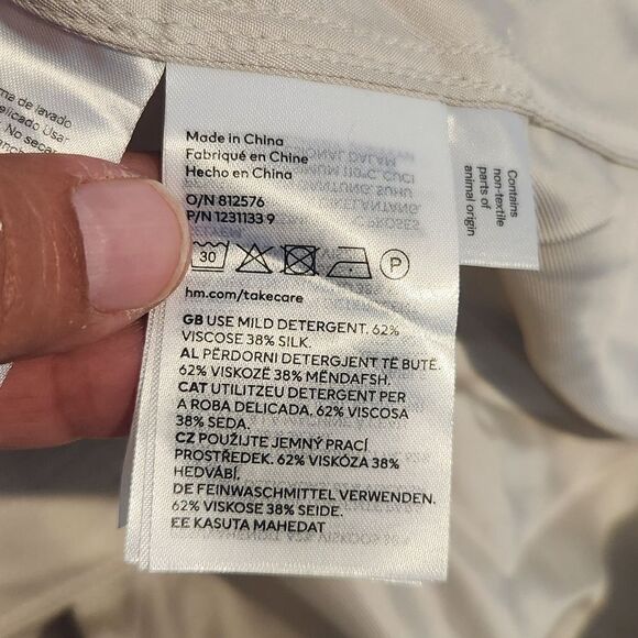 New H&M Pompette Gray Dusty Light Silk Blend Utility Shirt Size XL Oversized - Picture 9 of 14